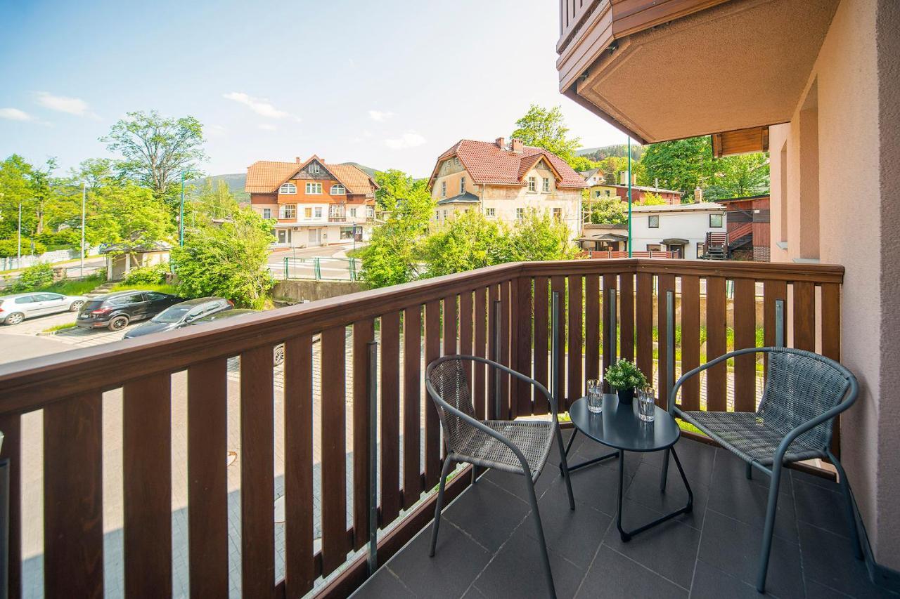 Apartamenty Sun Seasons 24 - Nad Lomnica 14 Centrum Карпач Экстерьер фото